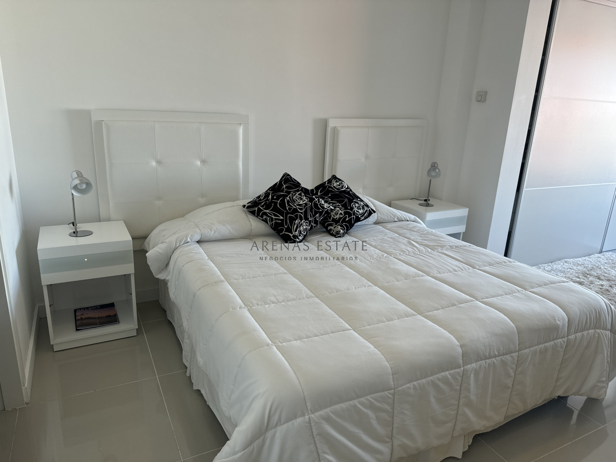 Apartamento ID.3181 - Apartamento de 3 dormitorios en zona chiverta , Punta del Este 