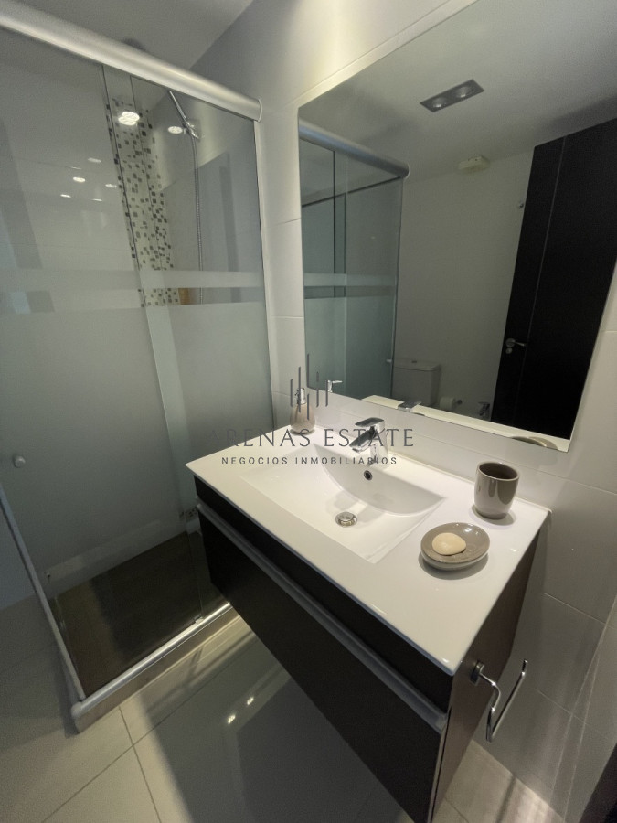 Apartamento ID.1623 -  Apartamento en venta con 3 dormitorios, Roosevelt , Punta del Este 