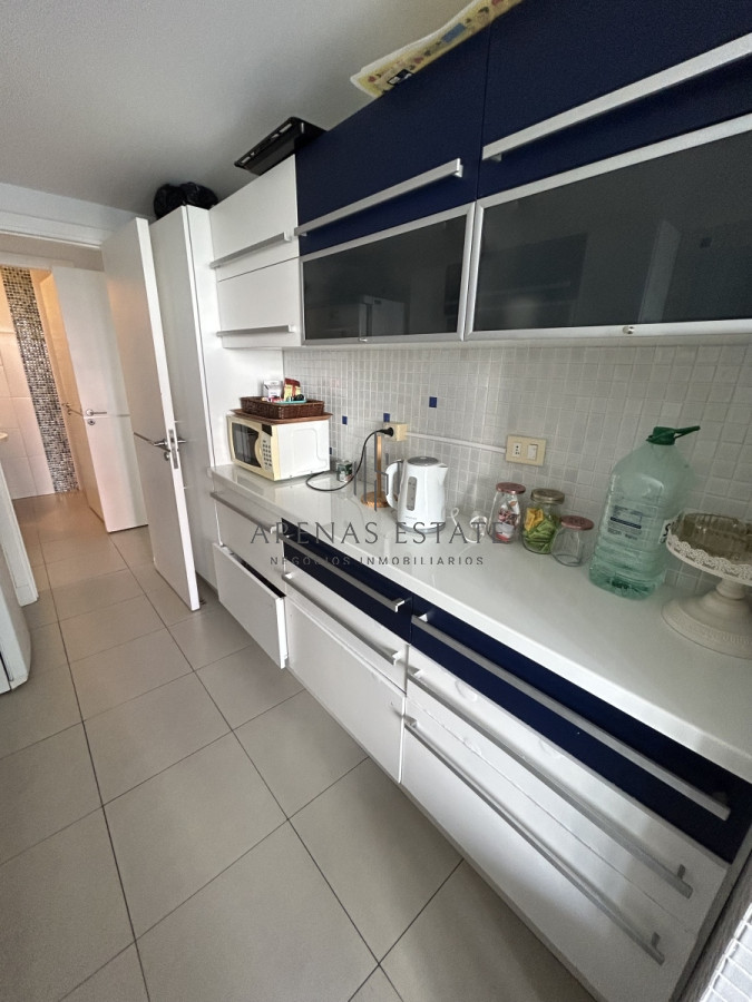 Apartamento ID.1956 - Apartamento de 3 dormitorios en venta Punta del Este
