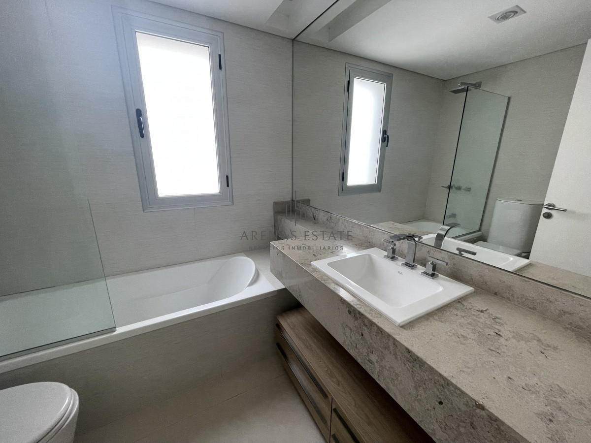 Apartamento ID.1122 - Excelente apartamento en venta en Punta del Este
