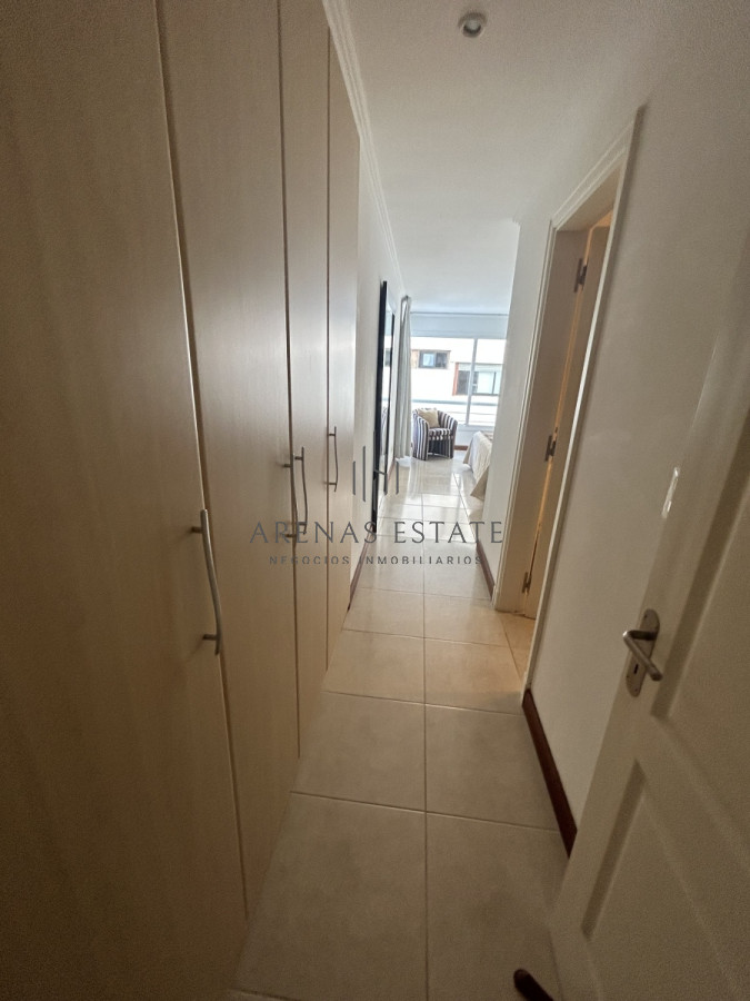 Apartamento ID.2029 - Excecpcional apartamento de 3 dormitorios en vena en Punta del Este , zona Brava 