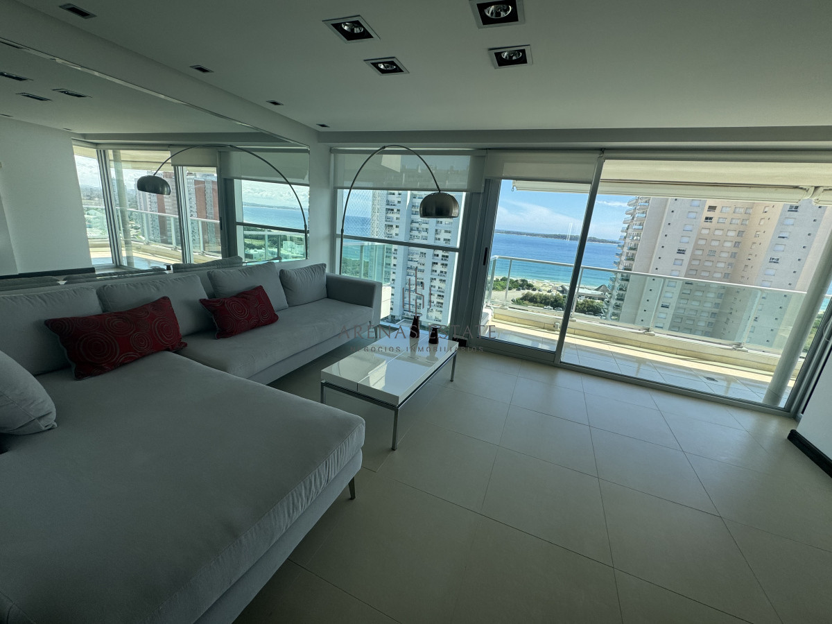 Apartamento ID.3597 - Apartamento de 3 dormitorios en venta en Punta del Este