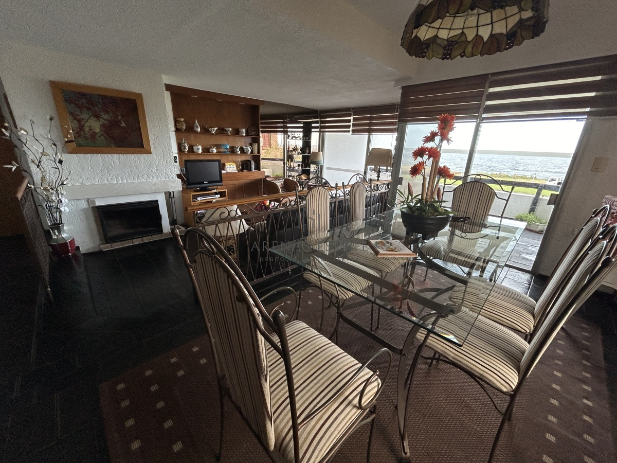 Apartamento ID.2615 - Apartamento en venta de dos dormitorios en Mansa, Punta del Este 