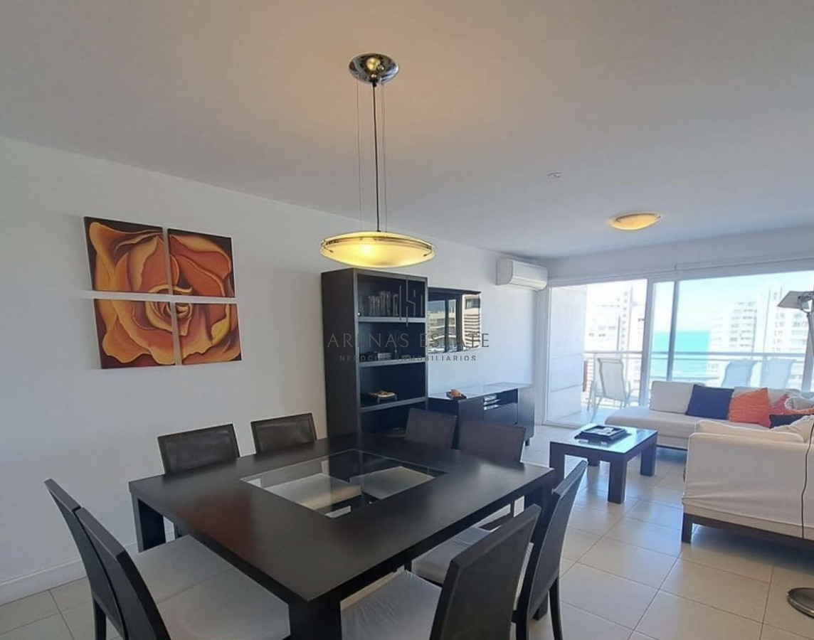 Apartamento ID.2259 - Apartamento de dos dormitorios en venta en Punta del Este