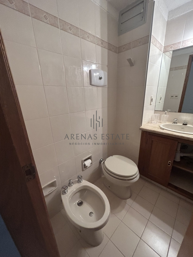 Apartamento ID.2072 - Apartamento de 3 dormitorios en venta Zona brava , Punta del Este