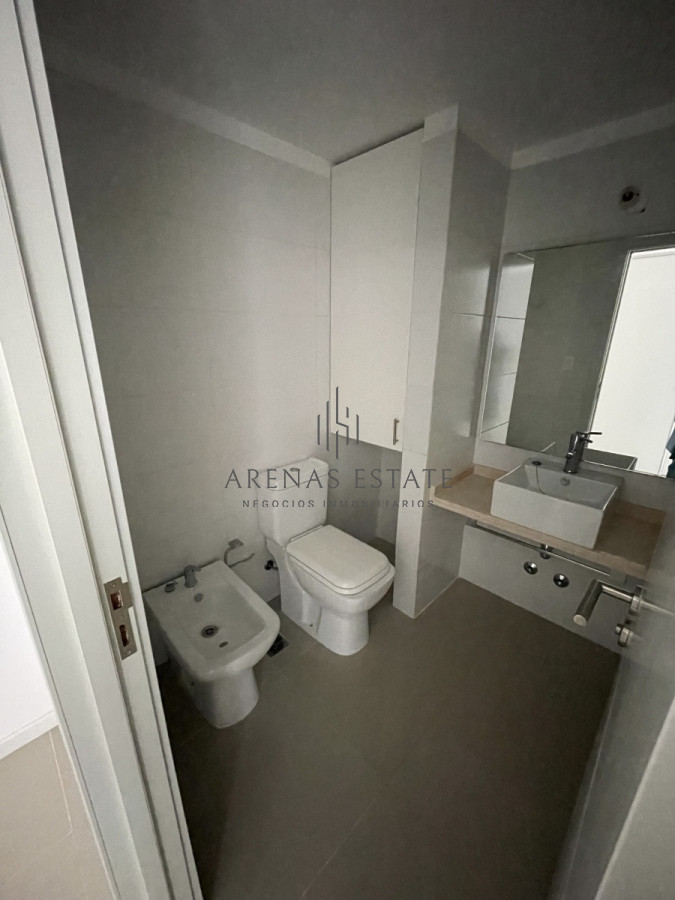 Apartamento ID.1491 - Apartamento a estrnar en venta Aidy Grill , Punta del Este