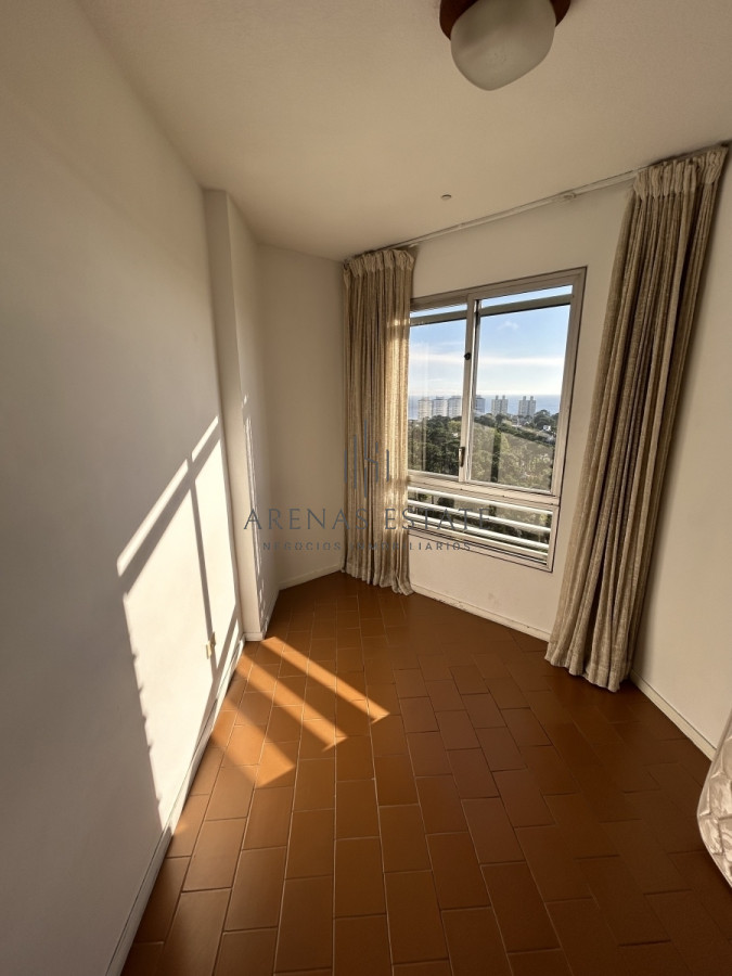 Apartamento ID.1406 - Excelente apartamento en venta en Punta del Este 