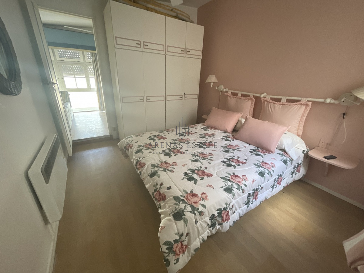 Apartamento ID.825 - Apartamento en venta en Punta del Este, 4 dormitorios 