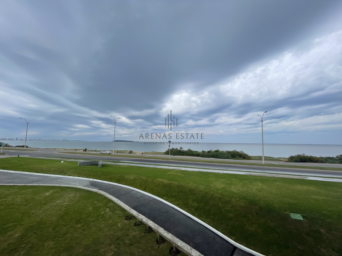 Apartamento ID.1249 - Espectacular apartamento en venta Mansa Punta del Este 