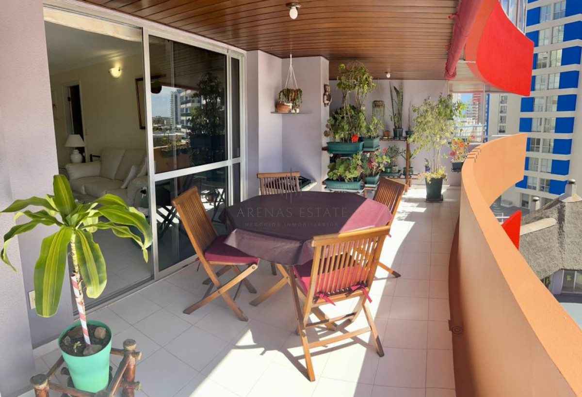 Apartamento ID.2782 - Apartamento en venta de 1 dormitorio y medio en Punta del Este 