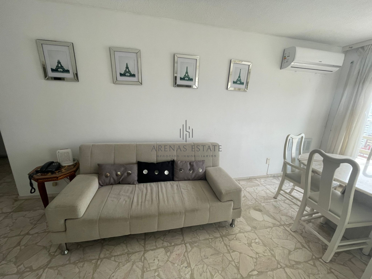 Apartamento ID.187 - Apartamento en venta de dos dormitorios en Peninsula , Punta del Este 
