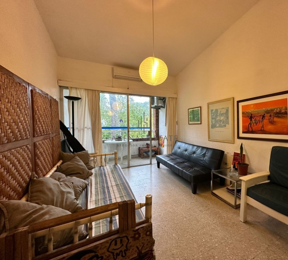 Apartamento ID.2604 - Apartamento de 1 dormitorios en venta en zona Arcobaleno , Punta del Este 