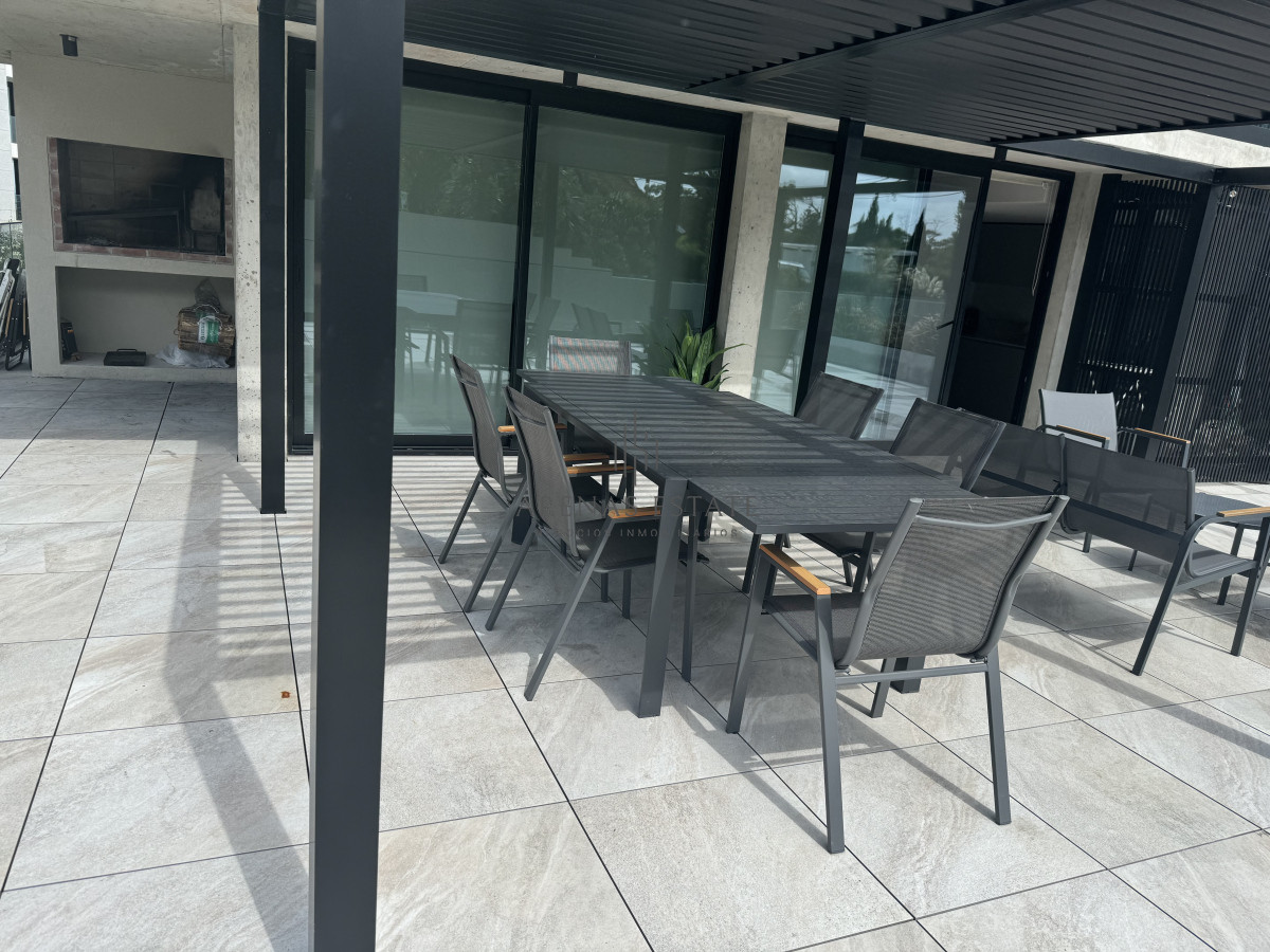 Apartamento ID.3559 - Apartamento en venta en primera linea de playa Mansa , 2 dormitorios 