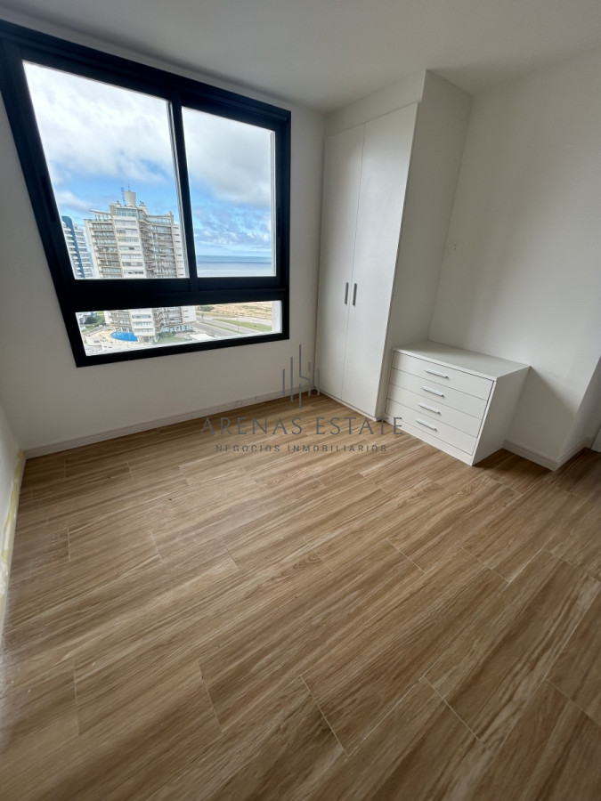 Apartamento ID.2583 - Apartamento de dos dormitorios en venta en Punta del Este ,  A estrenar!
