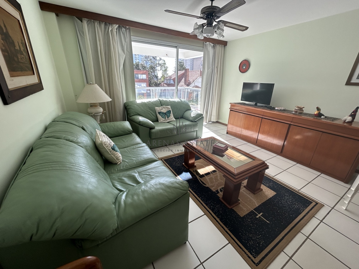 Apartamento ID.1943 - Apartamento en venta de 3 dormitorios, en Punta del Este 