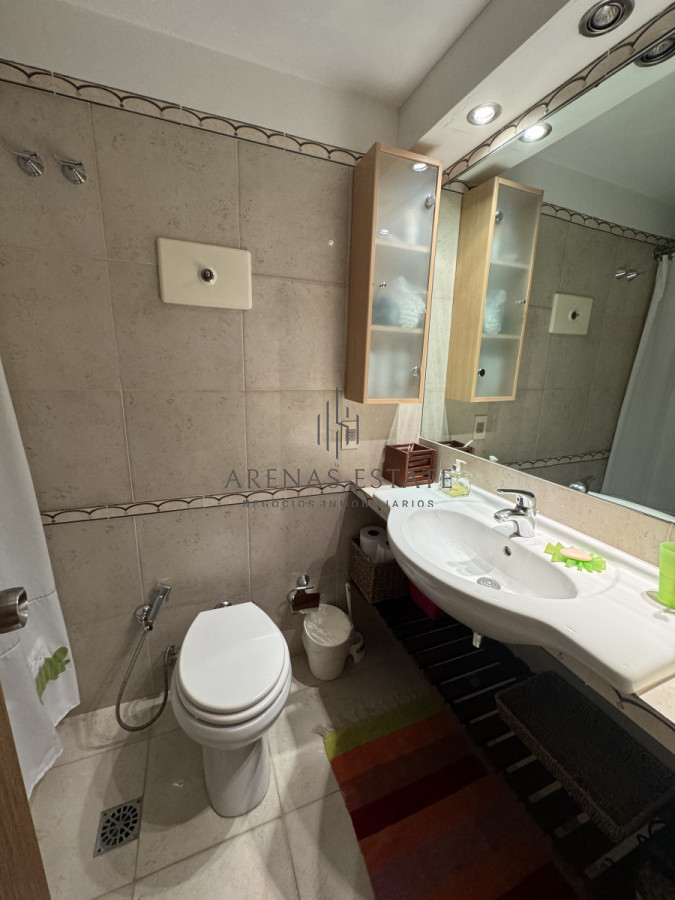 Apartamento ID.3560 - Apartamento de 3 dormitorios en venta en Punta del Este 