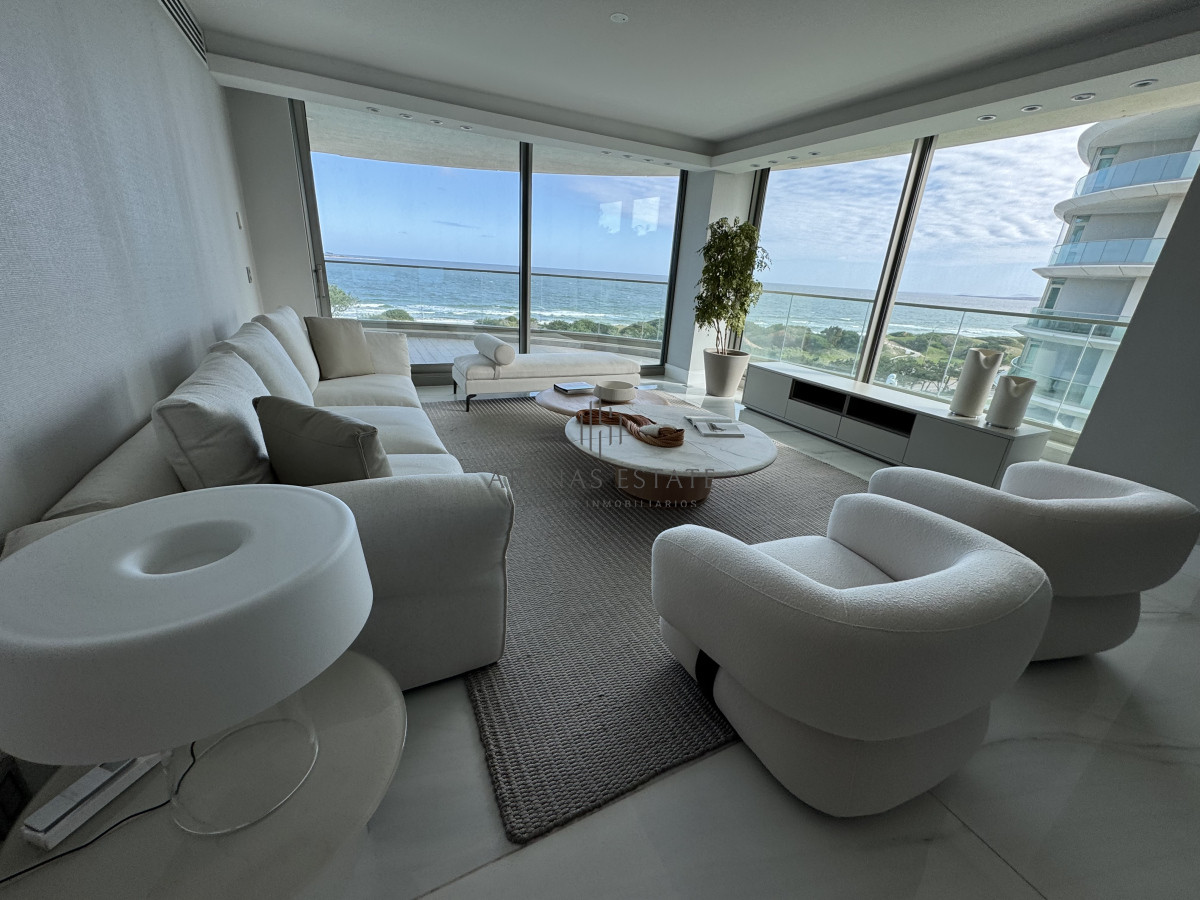 Apartamento ID.3703 - Exclusivo apartamento en venta en primera linea de la Mansa ,Fendi Chateau Punta del Este