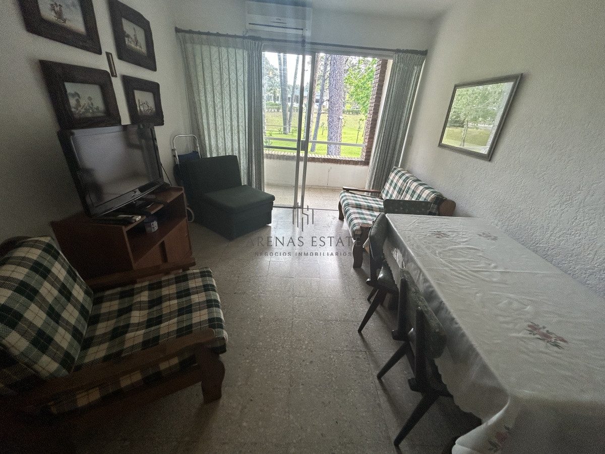 Apartamento ID.1896 - Apartamento de dos dormitorios en Punta del Este 