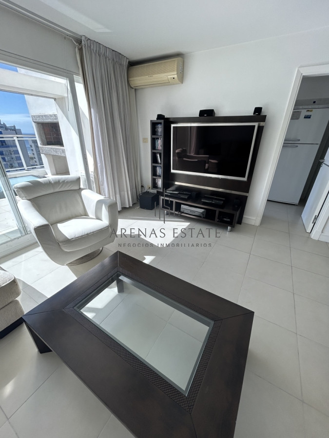Apartamento ID.2285 - Aprtamento en venta de 3 dormitorios en suite en Punta del Este , Penthouse 