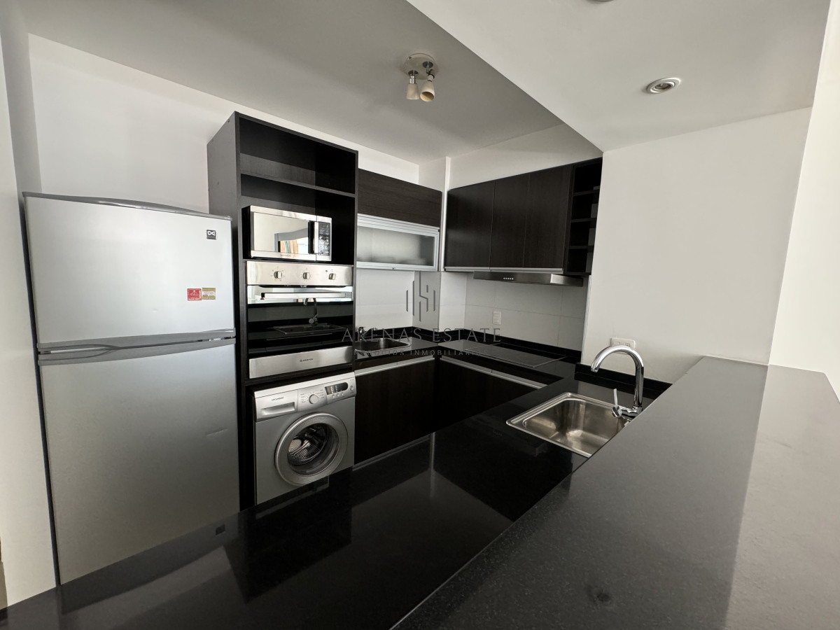 Apartamento ID.3243 - Apartamento de 2 dormitorios en venta en Punta del Este