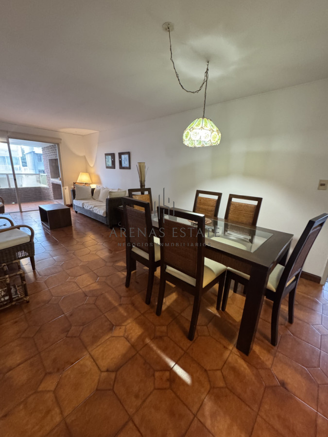 Apartamento ID.3766 - Apartamento en venta de 3 dormitorios en primera linea de la Mansa 