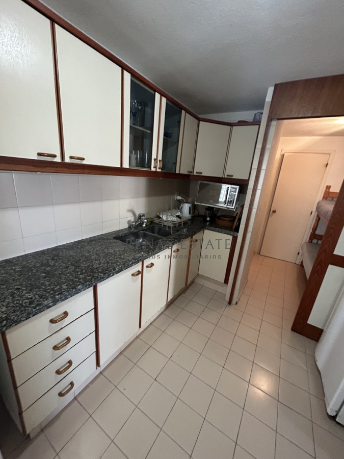Apartamento ID.1901 - Apartamento de 2 dormitorios sobre chiverta , Punta del Este 