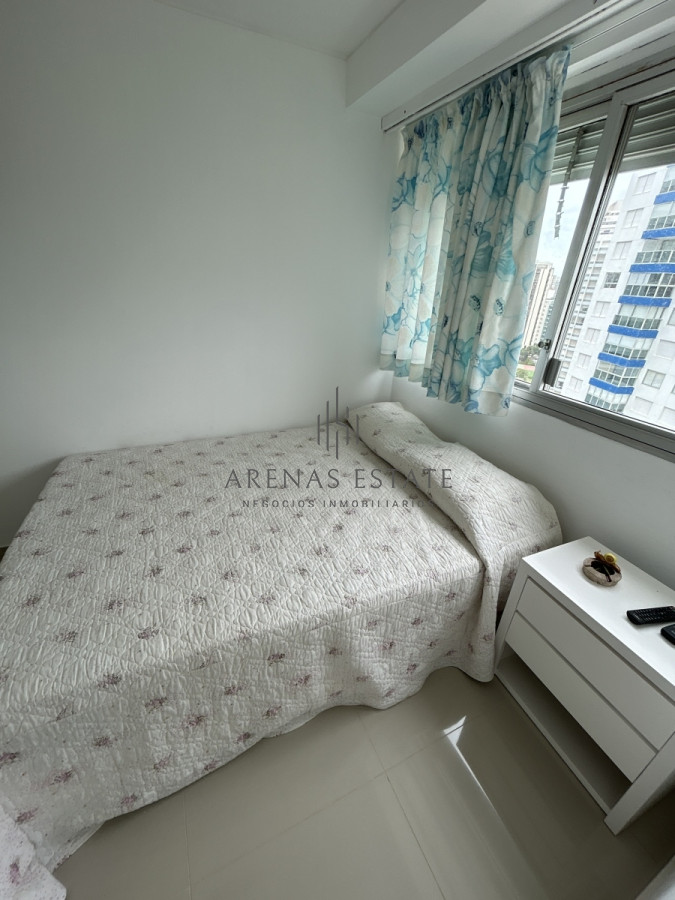 Apartamento ID.1973 - Espectacular apartamento en venta en zona de la Brava , 3 dormitorios mas servicio 