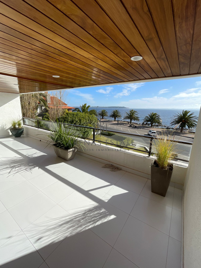 Apartamento ID.141 - Apartamento en venta zona puerto  Punta del este 