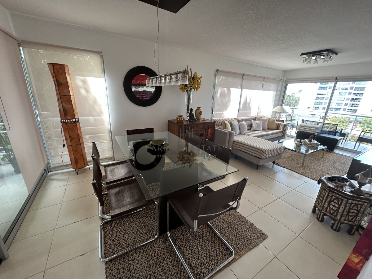 Apartamento ID.1941 - Apartamento de 3 dormitorios zona Mansa