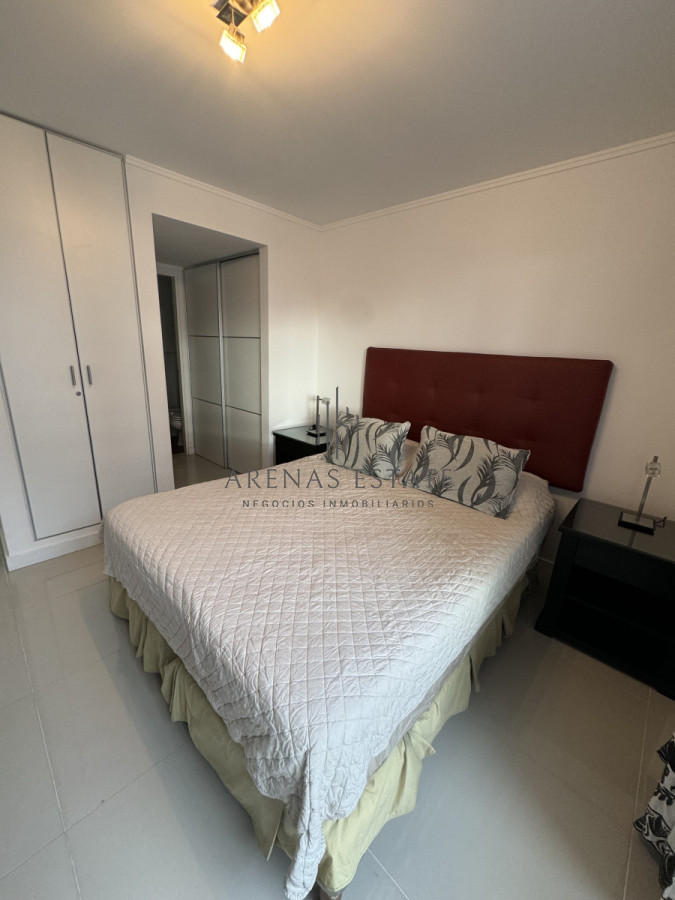 Apartamento ID.3594 - Apartamento en venta de 3 dormitorios , Punta del Este Zona Chiverta 