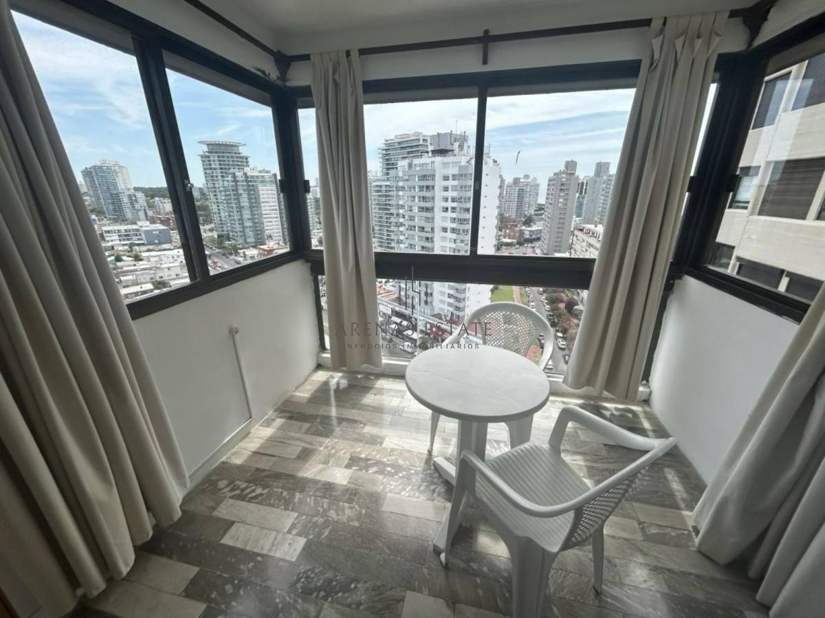 Apartamento ID.2232 - Apartamento de 3 dormitorios en venta en Punta del Este 