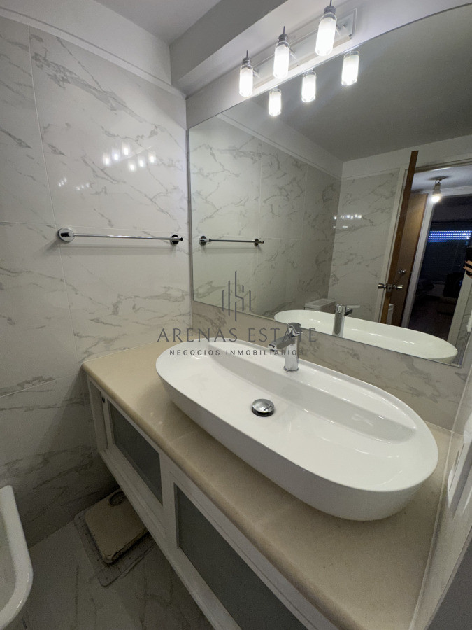 Apartamento ID.4032 - Apartamento de 2 dormitorios en venta en Punta del Este