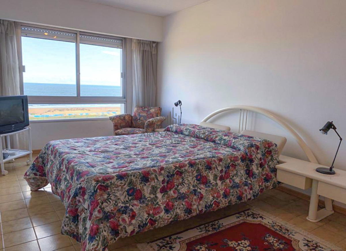 Apartamento ID.3507 - Apartamento de 2 dormitorios en venta en Punta del Este