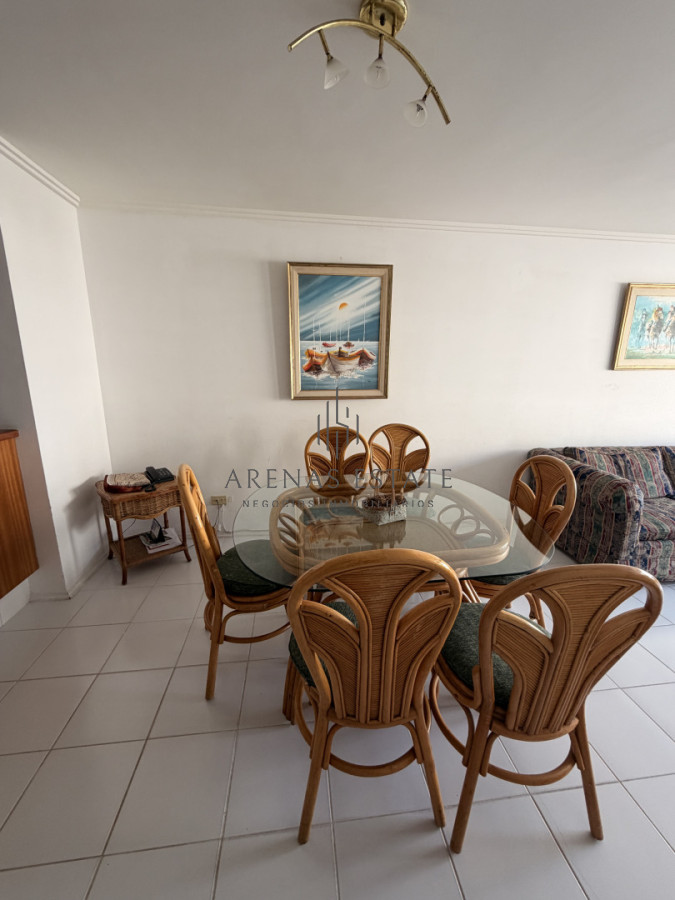 Apartamento ID.2666 - Apartamemento en venta de 1 dormitorio y medio en Punta del Este 