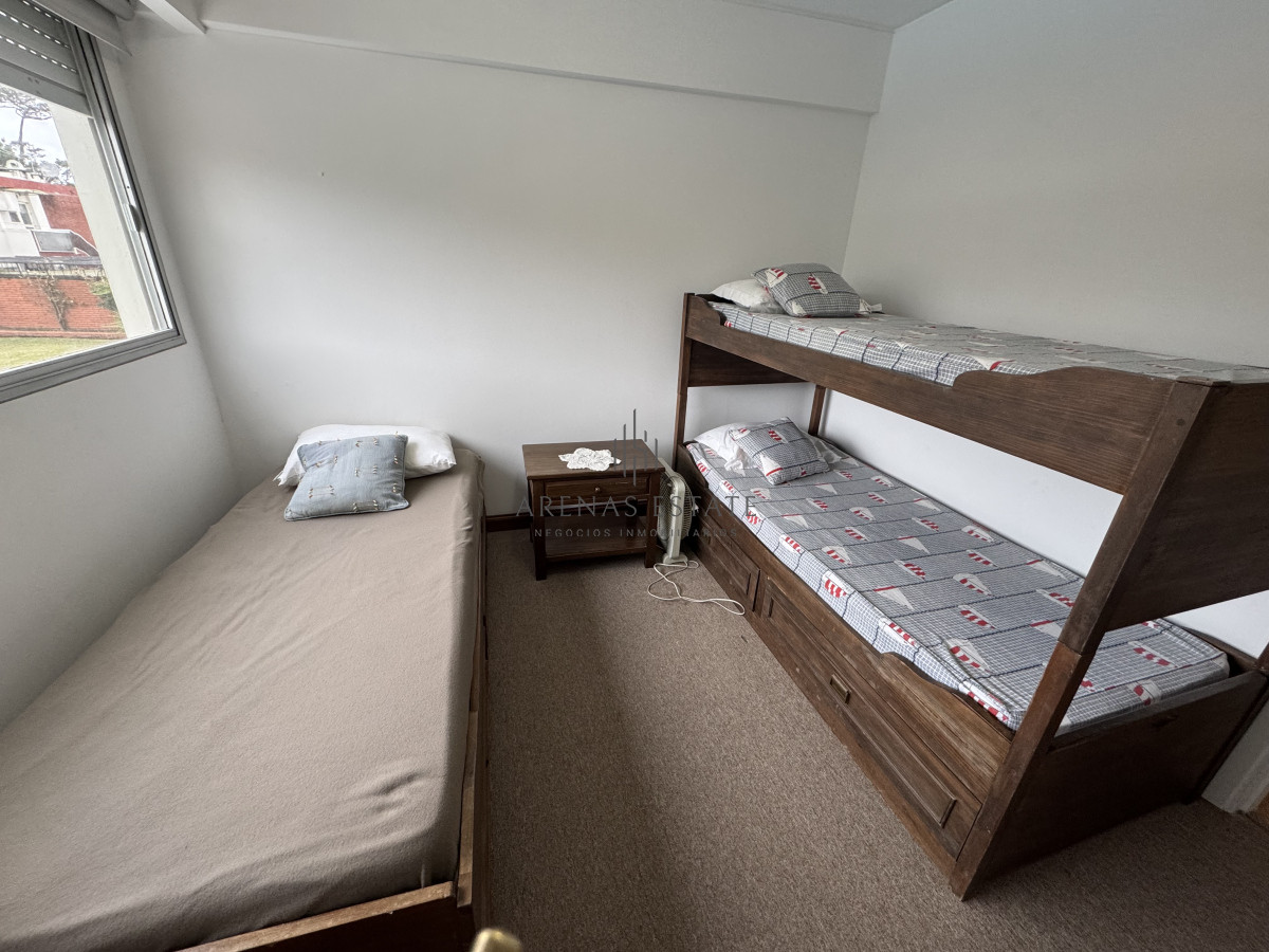 Apartamento ID.3766 - Apartamento en venta de 3 dormitorios en primera linea de la Mansa 