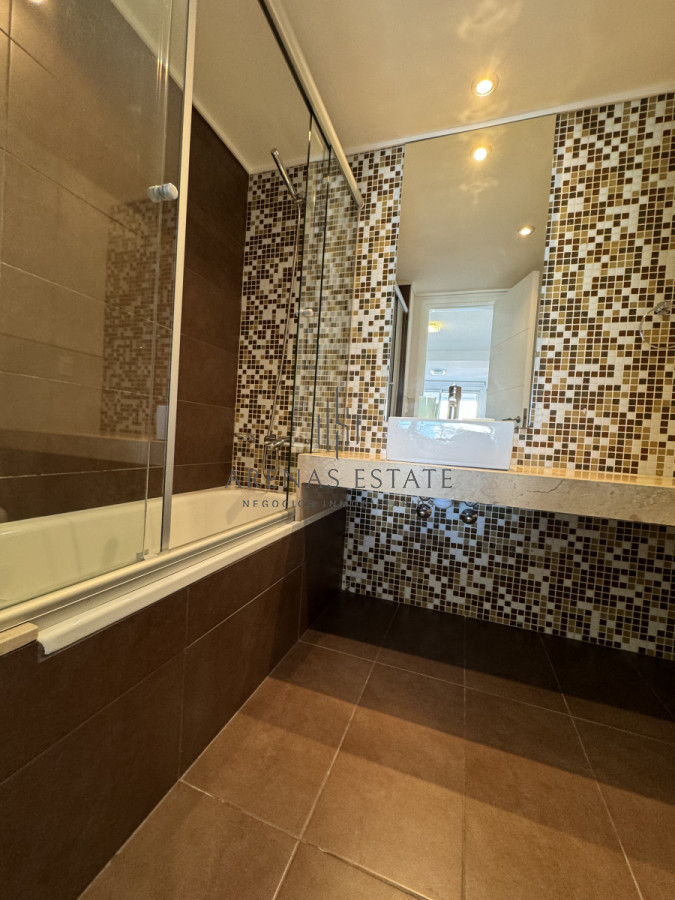 Apartamento ID.3181 - Apartamento de 3 dormitorios en zona chiverta , Punta del Este 