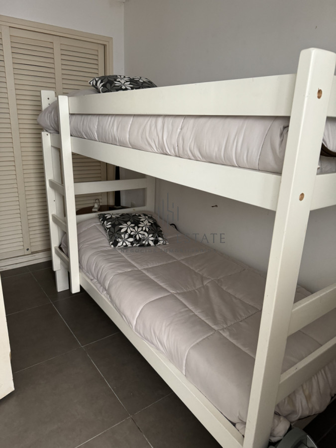 Apartamento ID.3452 - Apartamento de 3 dormitorios y servicio en venta  Punta del Este 