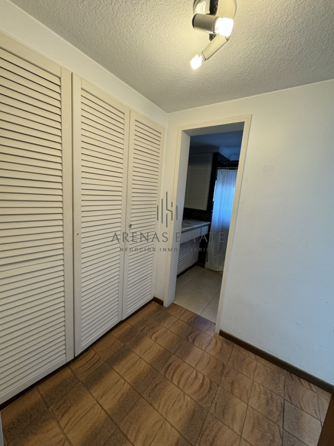 Apartamento ID.2817 - Apartamento de dos dormitorios en venta en Roosevelt Punta del Este 