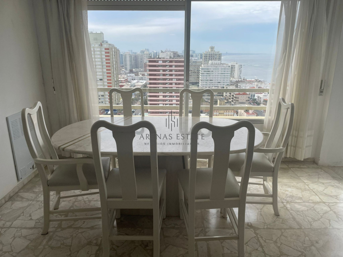 Apartamento ID.187 - Apartamento en venta de dos dormitorios en Peninsula , Punta del Este 