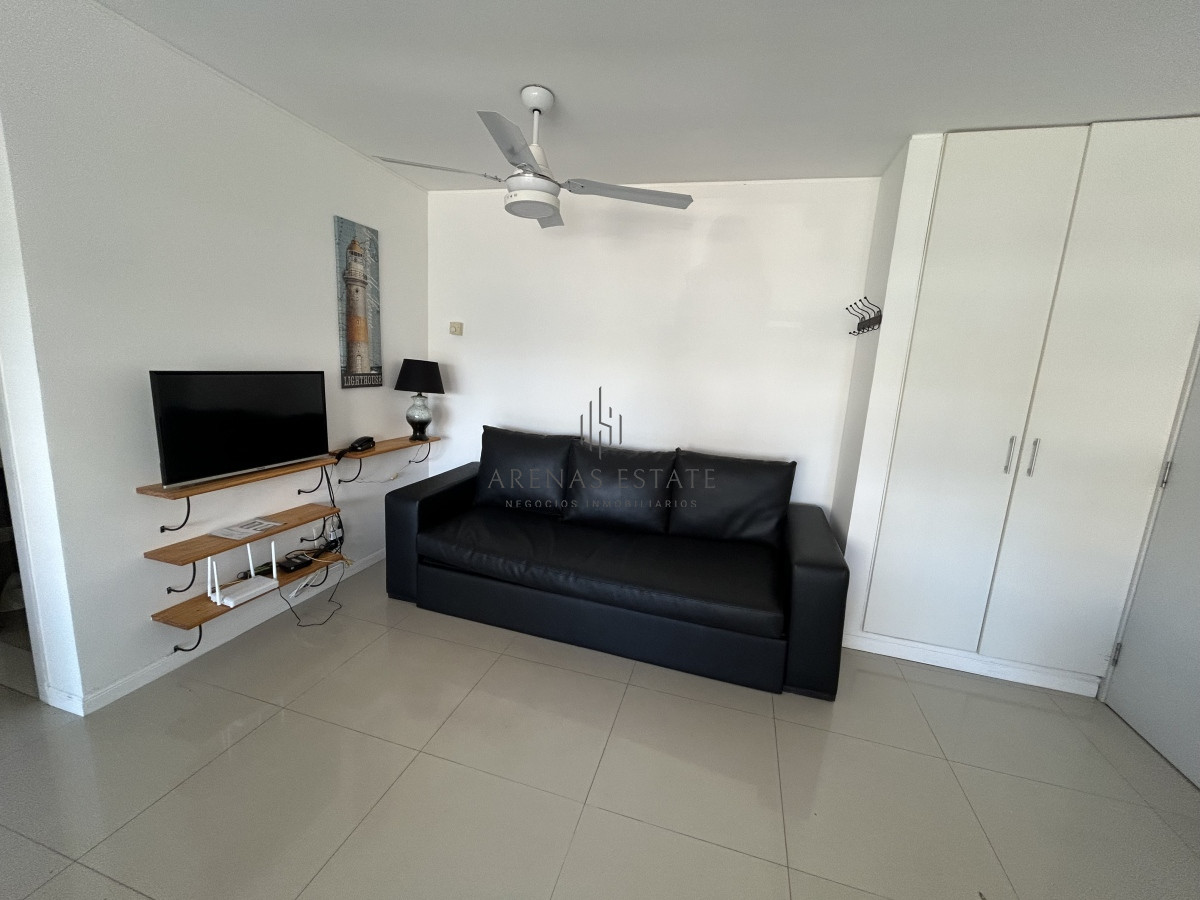 Apartamento ID.2188 - Apartamento de dos dormitorios en venta en Aidy Grill  , Punta del Este 