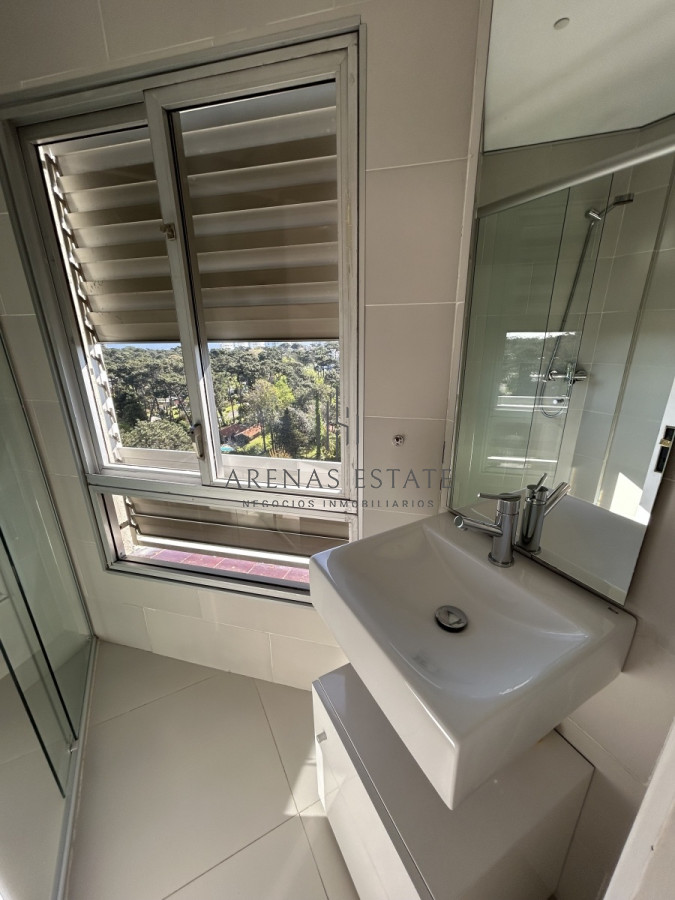 Apartamento ID.1878 - Apartamento en venta de 3 dormitorios en Punta del Este
