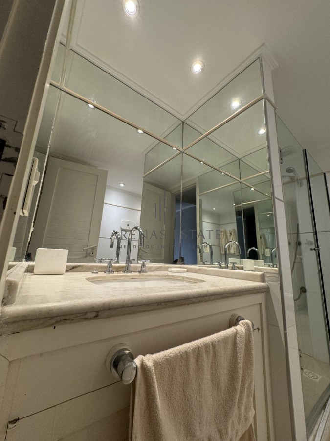 Apartamento ID.3226 - Apartamento en venta de 3 dormitorios en Punta del Este 