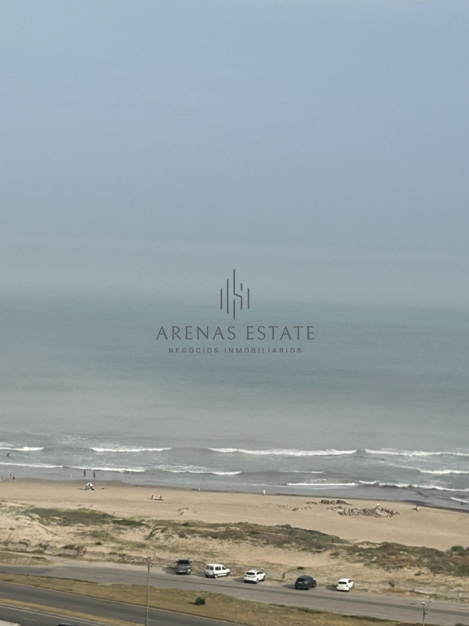Apartamento ID.2256 - Apartamento en venta Sobre Chiverta - Punta del Este
