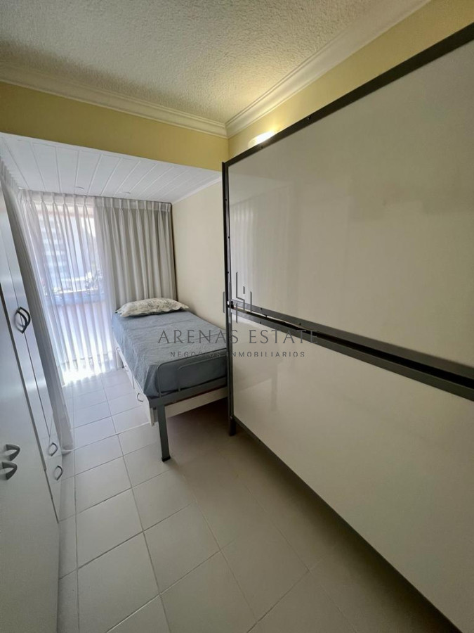 Apartamento ID.2782 - Apartamento en venta de 1 dormitorio y medio en Punta del Este 