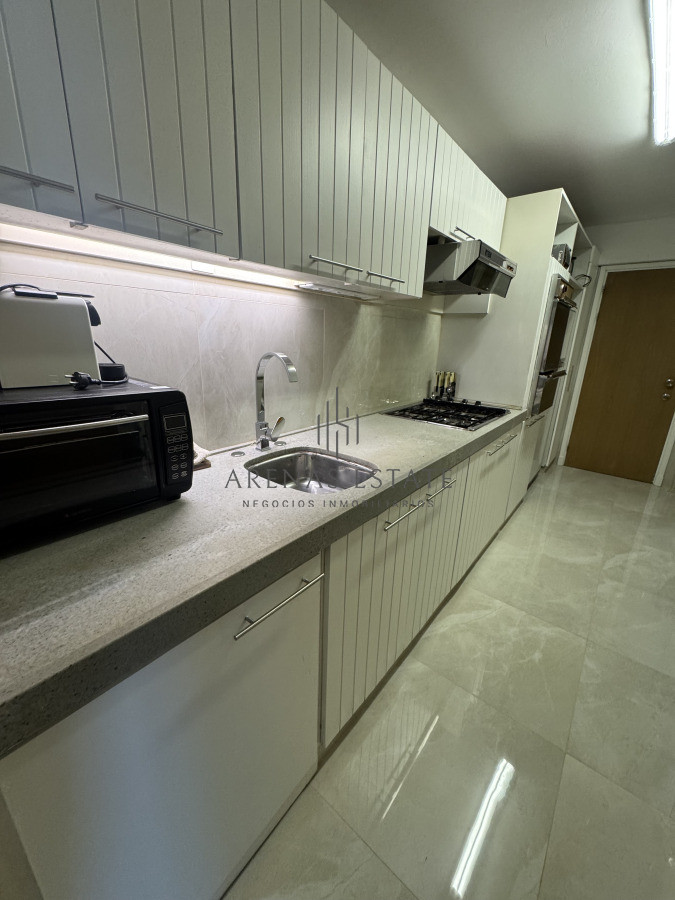 Apartamento ID.4032 - Apartamento de 2 dormitorios en venta en Punta del Este