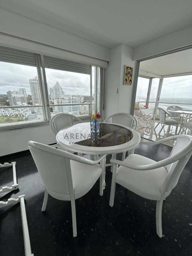 Apartamento ID.1973 - Espectacular apartamento en venta en zona de la Brava , 3 dormitorios mas servicio 
