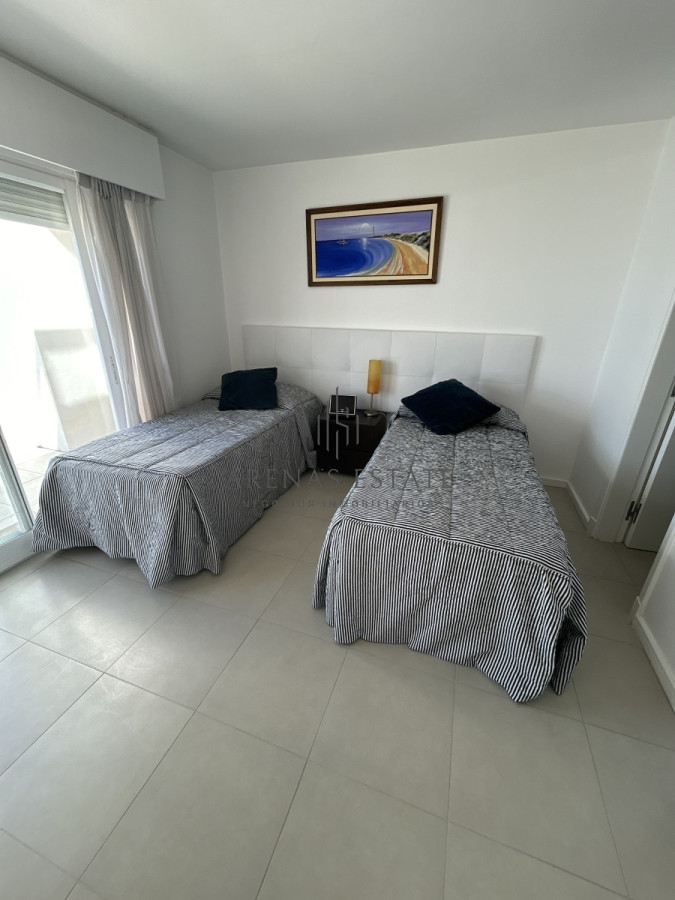 Apartamento ID.2285 - Aprtamento en venta de 3 dormitorios en suite en Punta del Este , Penthouse 