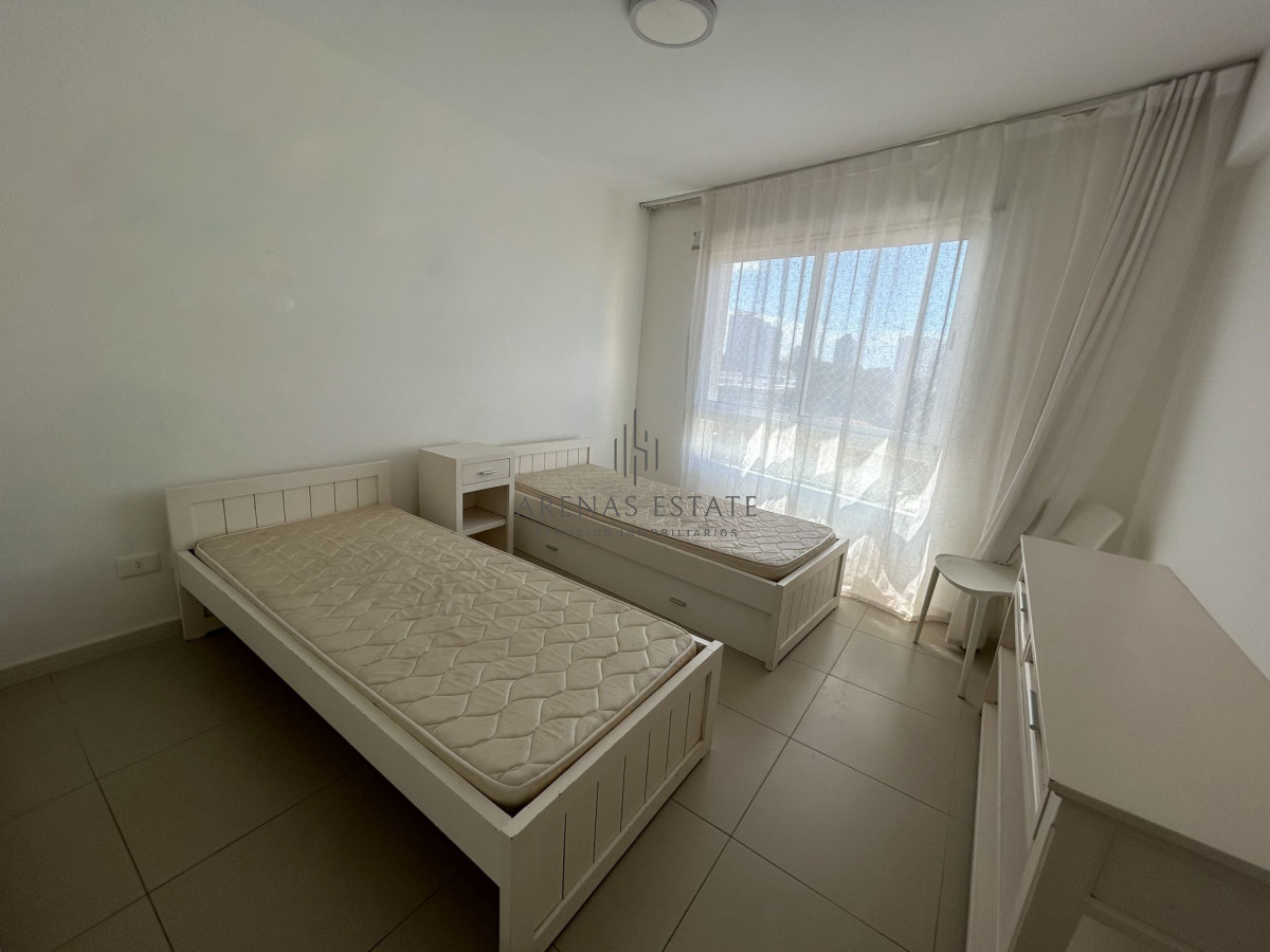 Apartamento ID.2292 - Apartamento en  venta de dos dormitorios en Punta del Este , Aidy Grill