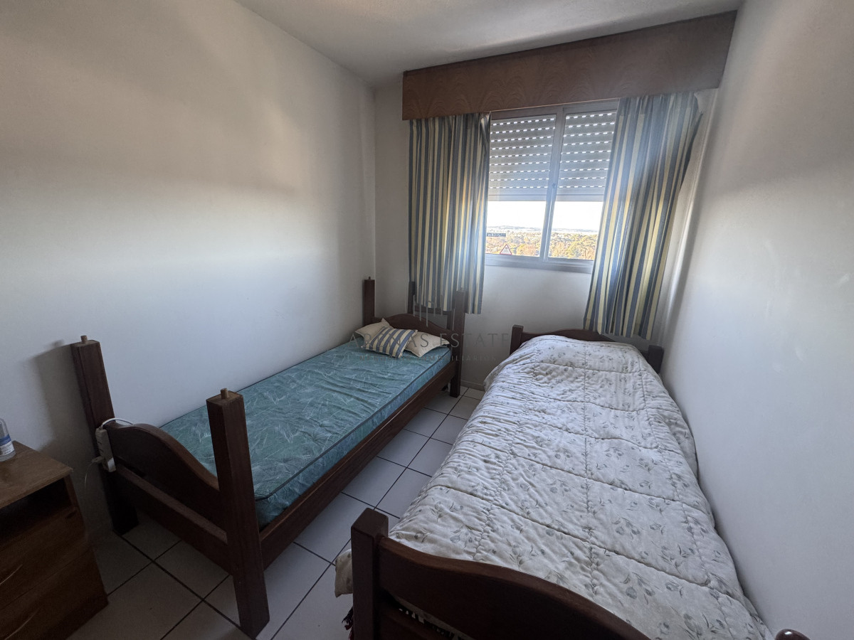 Apartamento ID.3837 - Apartamento de 3 dormitorios en venta en Punta del Este, Roosevelt 