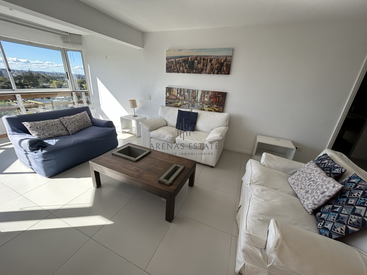 Apartamento ID.1878 - Apartamento en venta de 3 dormitorios en Punta del Este